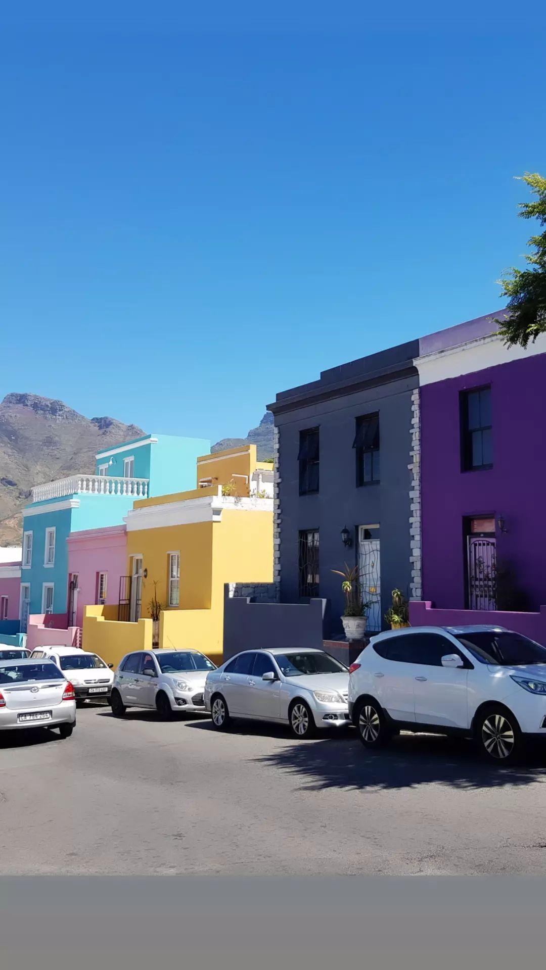 Colorful houses in Bo-Kaap, a cultural hotspot for digital nomads Cape Town.